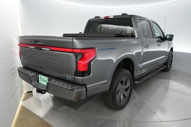 2023 Ford F-150 Lightning — photo 2 of 17