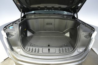 2023 Ford F-150 Lightning — photo 14 of 21