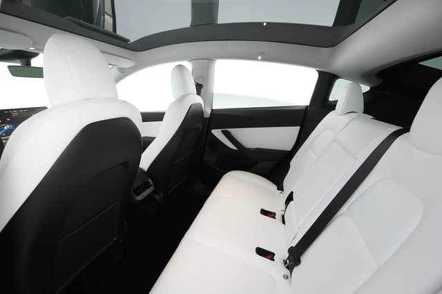 2021 Tesla Model Y — photo 20 of 29