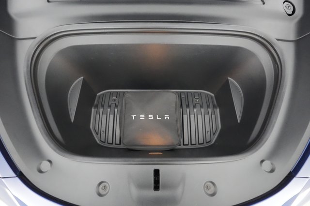 2021 Tesla Model Y — photo 24 of 29