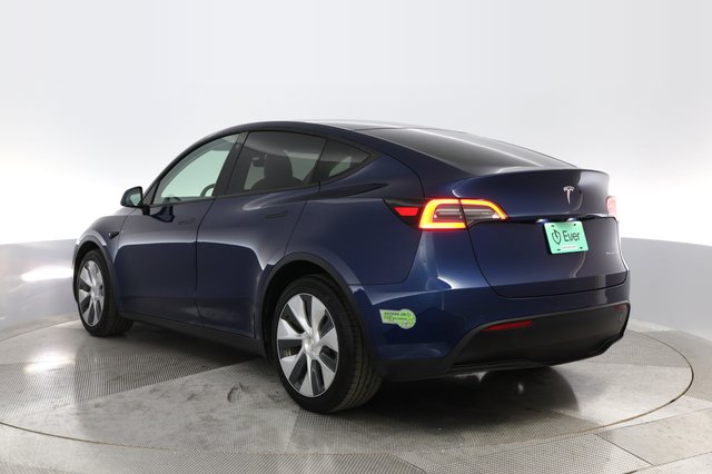 2021 Tesla Model Y — photo 12 of 29