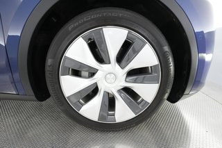 2021 Tesla Model Y — photo 16 of 29
