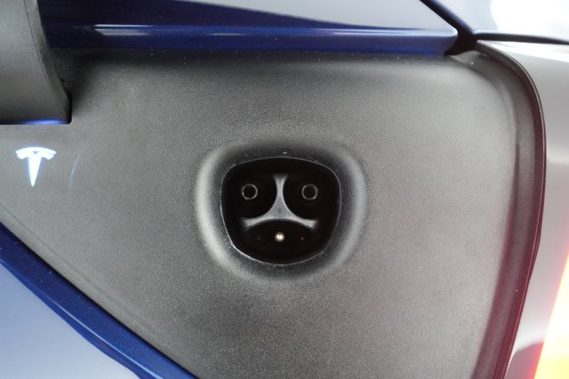2021 Tesla Model Y — photo 26 of 29