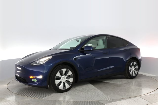 2021 Tesla Model Y — photo 13 of 29