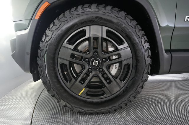 2023 Rivian R1T — photo 15 of 26