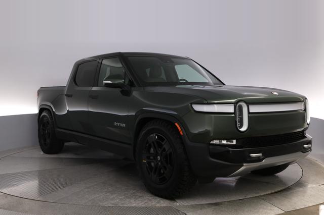 2023 Rivian R1T — photo 10 of 26