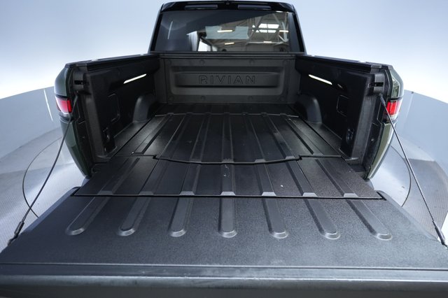 2023 Rivian R1T — photo 6 of 26