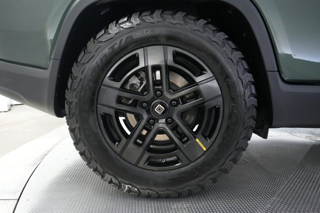2023 Rivian R1T — photo 17 of 26