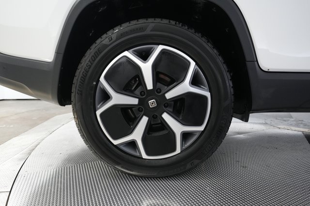 2023 Rivian R1T — photo 17 of 25