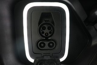 2023 Rivian R1T — photo 8 of 25