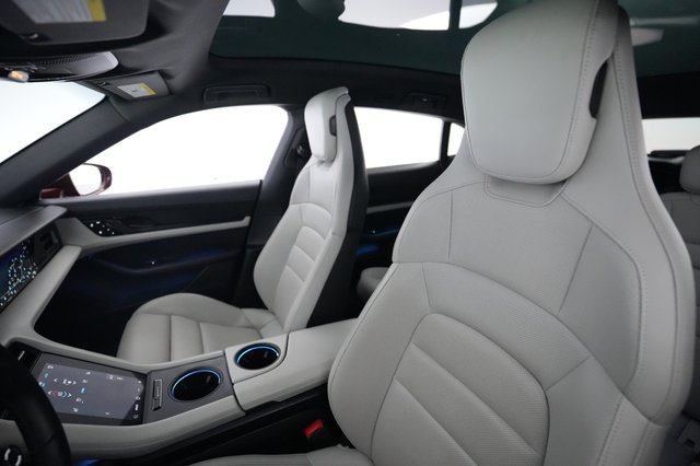 2023 Porsche Taycan — photo 3 of 24