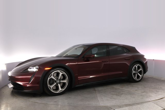 2023 Porsche Taycan — photo 14 of 24