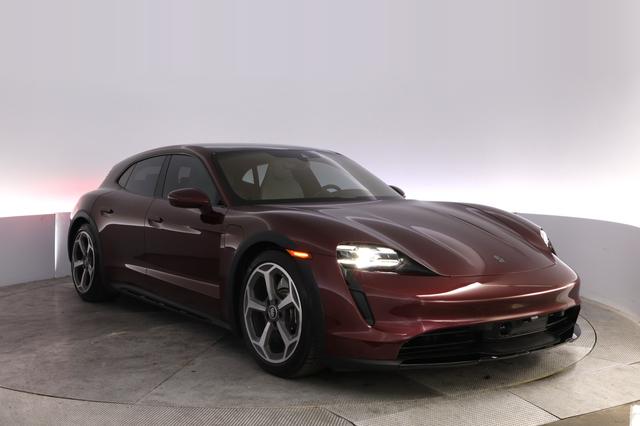 2023 Porsche Taycan — photo 10 of 24