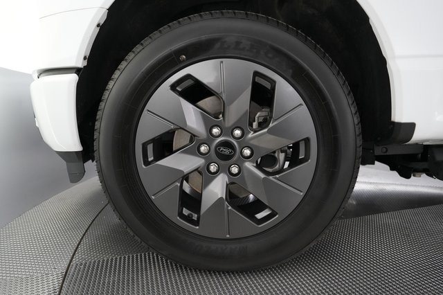 2024 Ford F-150 Lightning — photo 9 of 20
