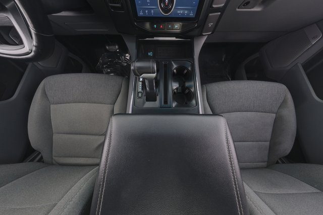 2024 Ford F-150 Lightning — photo 16 of 20