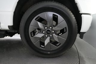 2024 Ford F-150 Lightning — photo 10 of 20