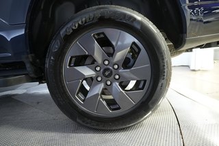 2024 Ford F-150 Lightning — photo 9 of 20