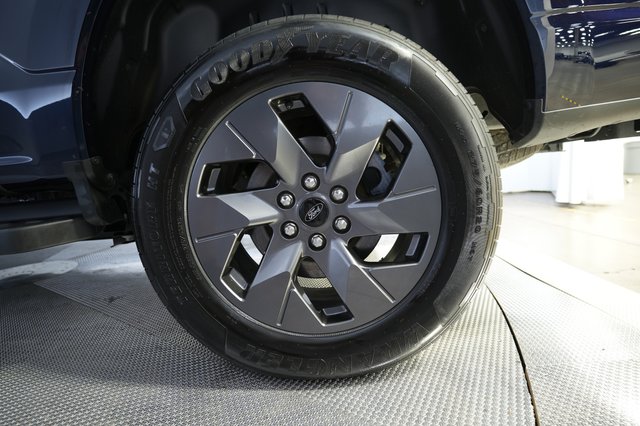 2024 Ford F-150 Lightning — photo 9 of 15