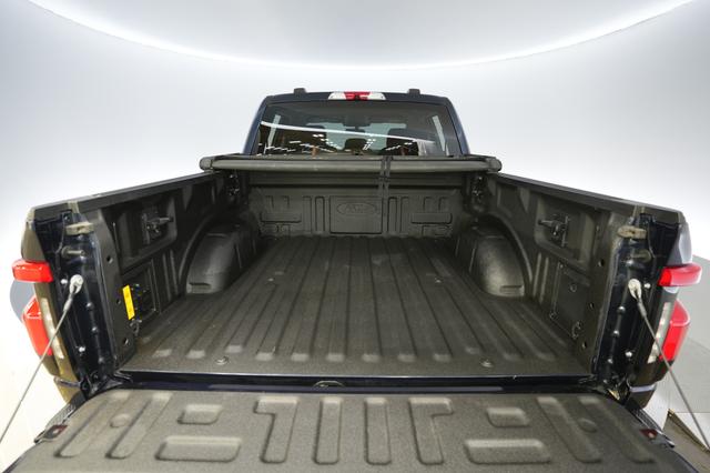 2024 Ford F-150 Lightning — photo 6 of 15
