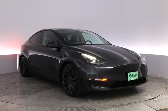 2024 Tesla Model Y — photo 10 of 24