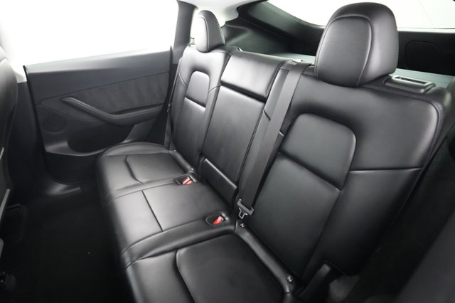 2024 Tesla Model Y — photo 19 of 24