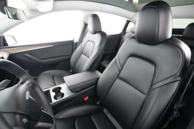 2024 Tesla Model Y — photo 3 of 24