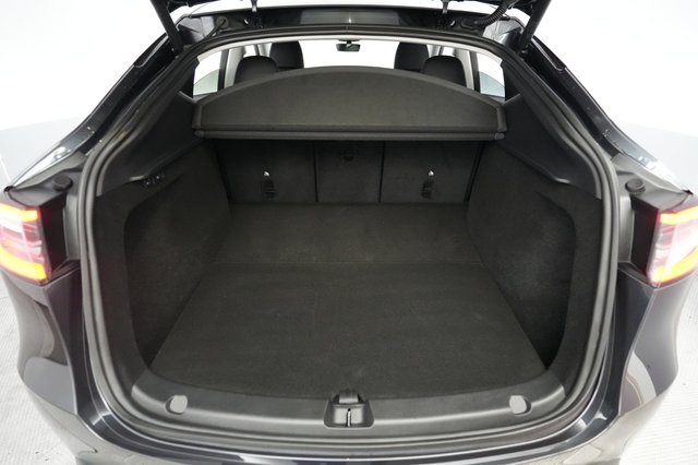 2024 Tesla Model Y — photo 6 of 24