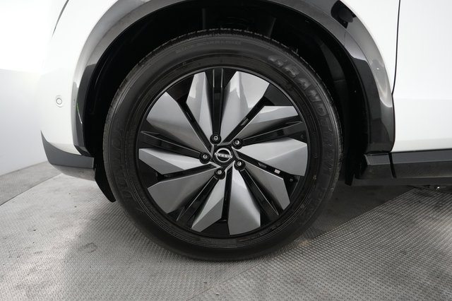 2024 Nissan Ariya — photo 15 of 23