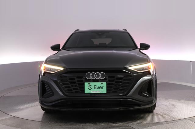 2024 Audi SQ8 e-tron — photo 9 of 24