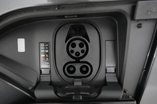 2024 Audi SQ8 e-tron — photo 8 of 24