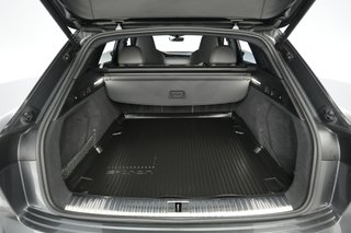 2024 Audi SQ8 e-tron — photo 6 of 24