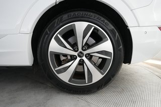 2024 Audi Q8 e-tron — photo 7 of 23