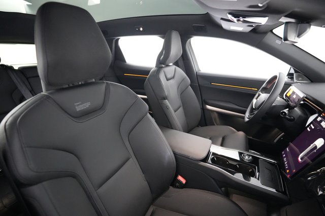 2025 Polestar 3 — photo 18 of 26