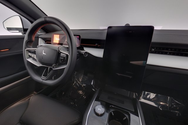 2025 Polestar 3 — photo 20 of 26