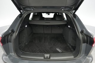 2025 Audi SQ6 e-tron — photo 6 of 25
