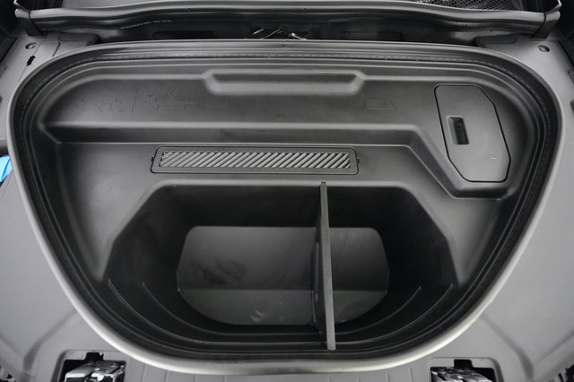 2025 Audi SQ6 e-tron — photo 23 of 25