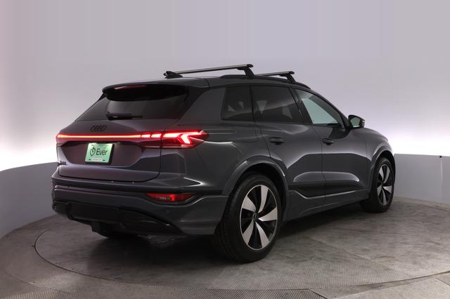 2025 Audi SQ6 e-tron — photo 2 of 25