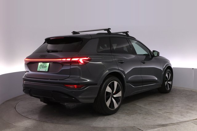 2025 Audi SQ6 e-tron — photo 2 of 25
