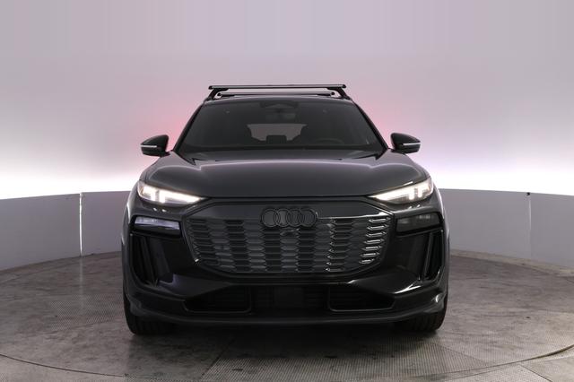 2025 Audi SQ6 e-tron — photo 9 of 25
