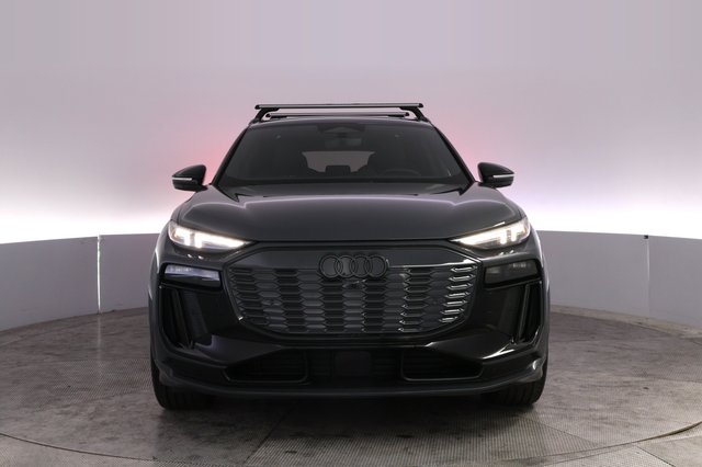 2025 Audi SQ6 e-tron — photo 9 of 25