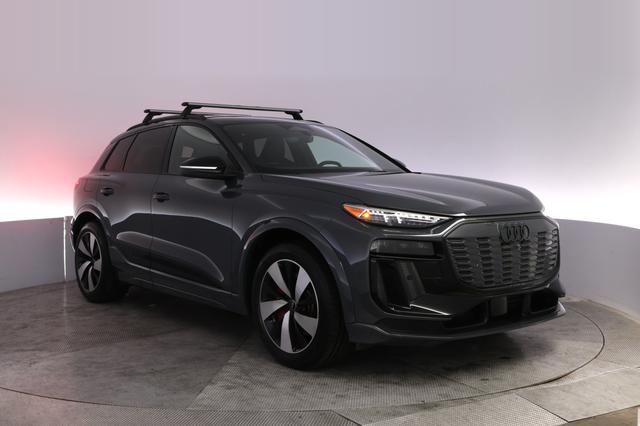 2025 Audi SQ6 e-tron — photo 10 of 25