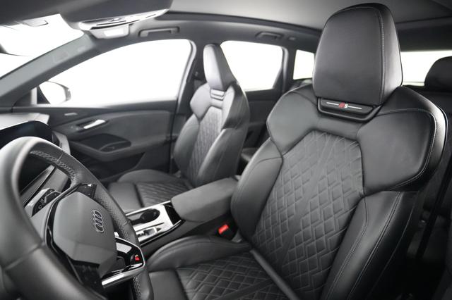 2025 Audi SQ6 e-tron — photo 3 of 25