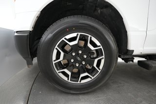 2023 Ford F-150 Lightning — photo 7 of 18