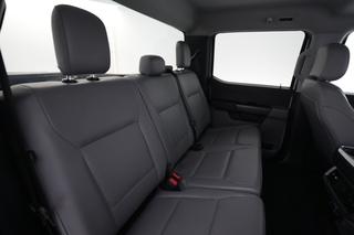 2023 Ford F-150 Lightning — photo 4 of 18