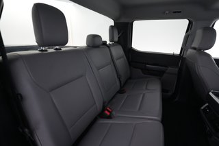 2023 Ford F-150 Lightning — photo 4 of 18