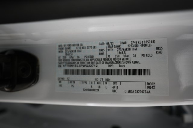 2023 Ford F-150 Lightning — photo 18 of 18
