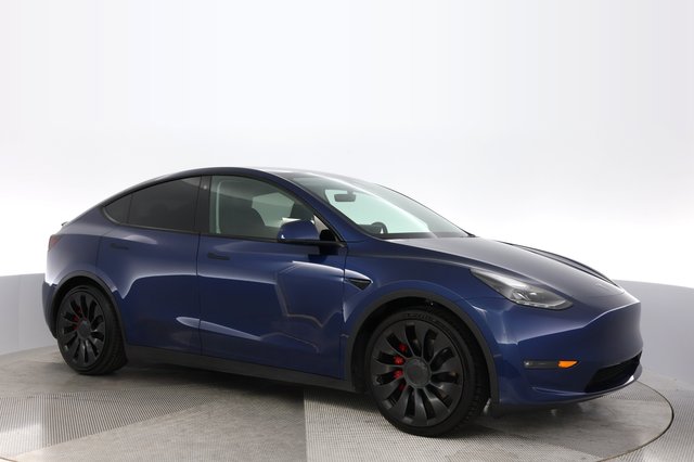 2023 Tesla Model Y — photo 11 of 21