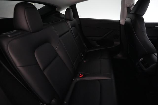 2023 Tesla Model Y — photo 4 of 21