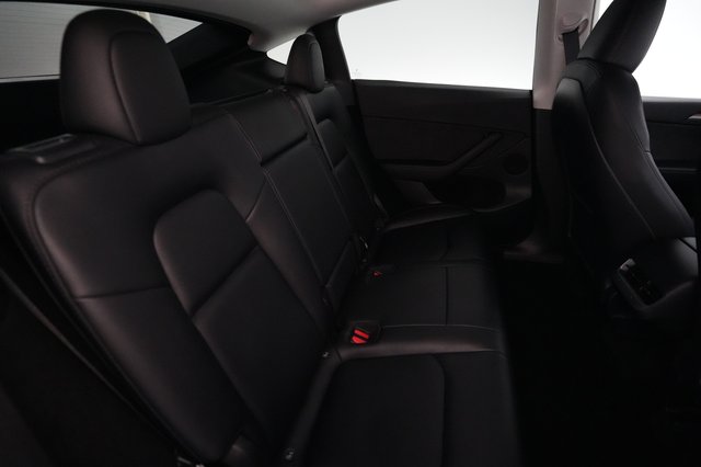 2023 Tesla Model Y — photo 4 of 21