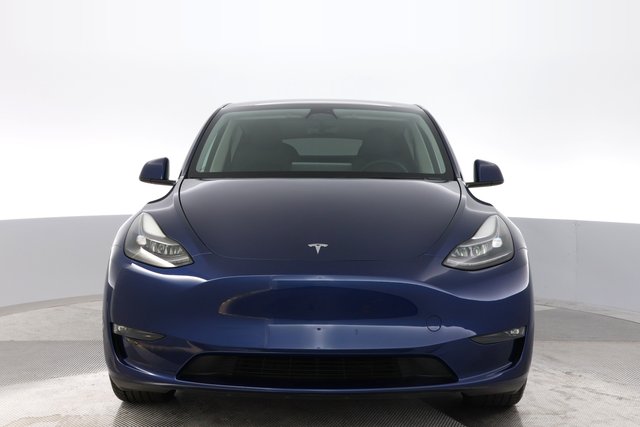 2023 Tesla Model Y — photo 9 of 21